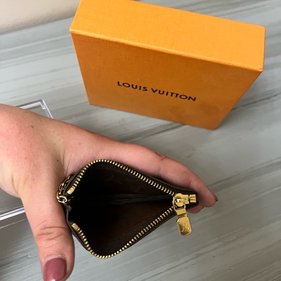 Louis Vuitton Key Pouch - Picture 2 of 3
